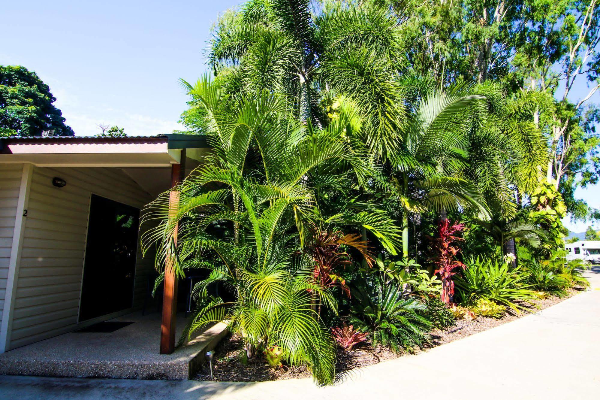 Nrma Airlie Beach Holiday Park Hotel Exterior photo